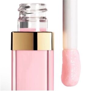 Chanel Rouge Coco Gloss in 726 Icing